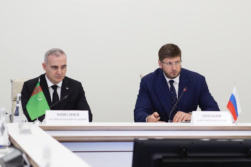 В Минстрое России состоялось подписание Меморандума о взаимном сотрудничестве в строительном секторе между Министерством строительства и жилищно-коммунального хозяйства Российской Федерации и Министерством строительства и архитектуры Туркменистана.