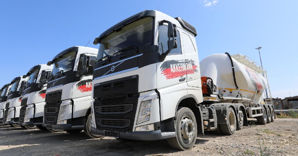 Заводы AKKERMANN cement получили новые цементовозы для доставки продукции