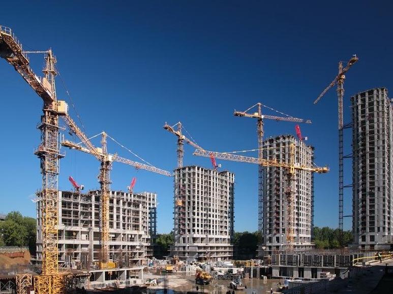 Минстрой назвал объем незавершенного строительства в России