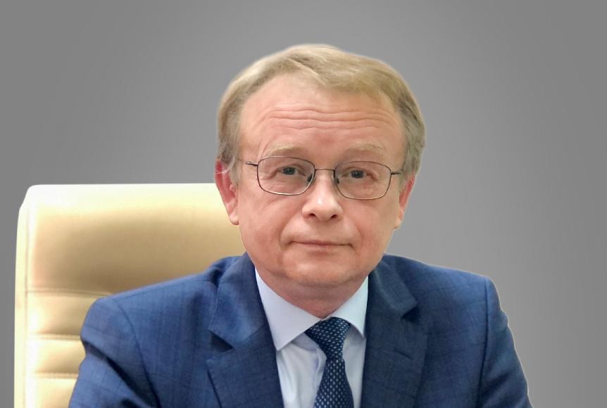 Управляющим директором ООО «КузбассТрансЦемент» (дочернее общество АО «ХК «Сибцем», отвечающее за эксплуатацию железнодорожного парка) назначен Эдуард Ишимов. Александр Чагаев, возглавлявший компанию ранее, продолжает работу в холдинге в должности советника президента АО «ХК «Сибцем» по транспорту и логистике.