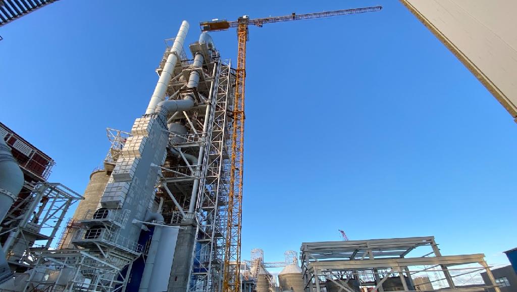 Ежегодно планируется выпускать до 200 тысяч тонн белого цемента, до 300 тысяч тонн сухих смесей.