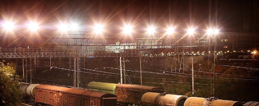 Погрузка строительных грузов в вагоны ПГК на Октябрьской железной дороге выросла на 45 %