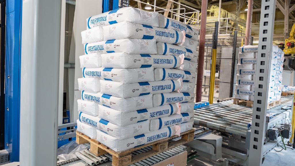 Поставщиком автоматизированной линии выступила немецкая компания BEUMER Group.