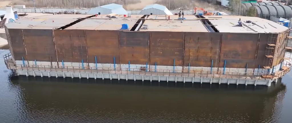 «Балтспецпроект» спустил на воду второе несамоходное композитное сталебетонное судно «НеоБетон-2»