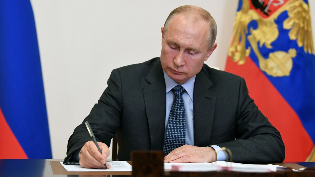 Президент поручил рассмотреть вопрос строительства Северо-Сибирской железнодорожной магистрали 