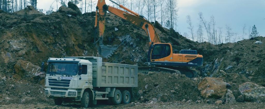 На Тимлюйском цементном заводе обновили парк тяжелой техники