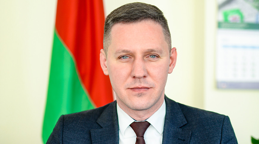 В Беларуси расширится список строительных материалов с государственным регулированием цен на них, изменения коснутся некоммерческой формы строительства. Об этом журналистам заявил министр архитектуры и строительства Руслан Пархамович.