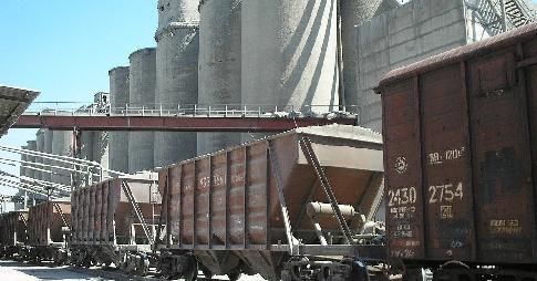 uzbekistan-na-tret-uvelichil-import-tsementa-