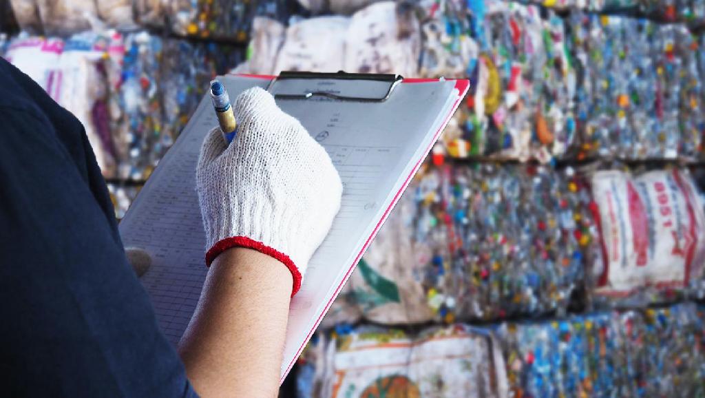 Запланирована разработка государственных информационных систем учета движения отходов, образовавшихся от использованных товаров и упаковки