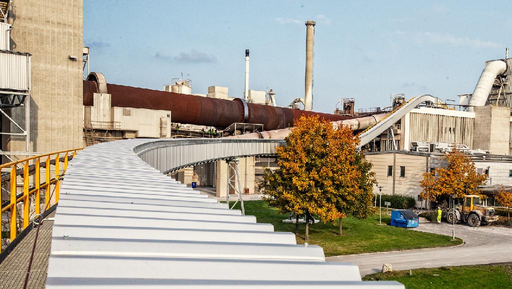 В рамках проекта специалисты BEUMER Group построят склад для промежуточного хранения и смонтируют трубчатый конвейер