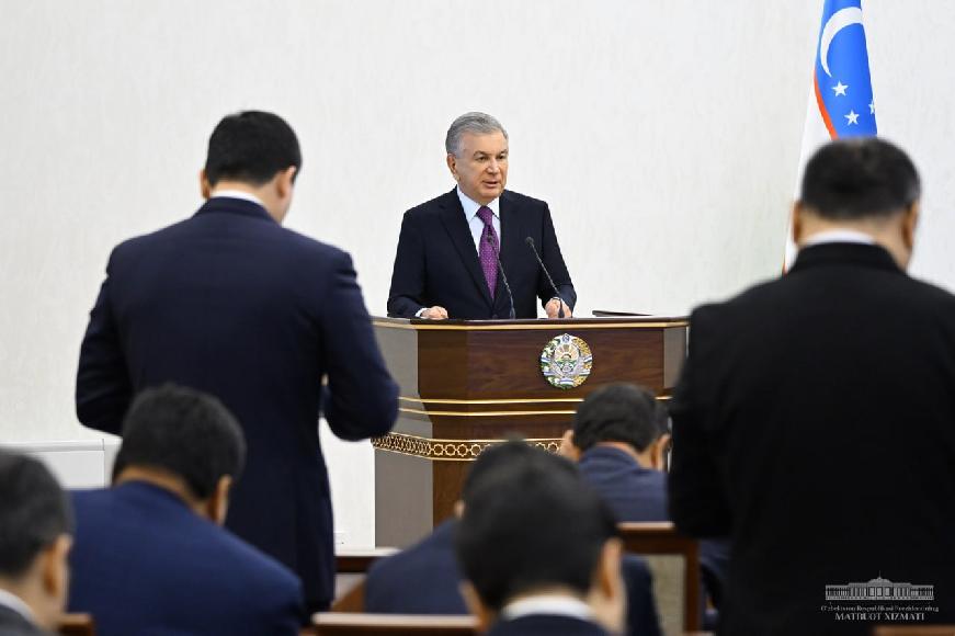 Президент Узбекистана определил приоритеты в сфере инвестиций 