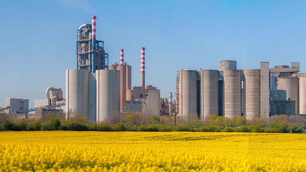Объем продаж ирландской группы компаний CRH в 2020 году сократился на 2 %