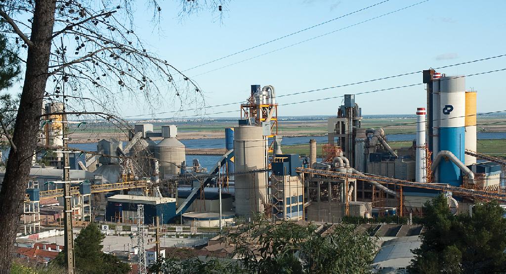 Компания Cimpor снизит количество производимых и выбрасываемых в атмосферу парниковых газов на заводе Alhandra в Португалии