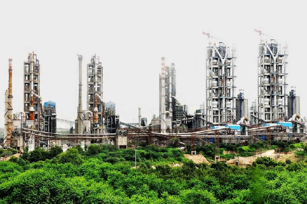 Индийский производитель цемента Shree Cement устанавливает на 16 заводах и 24 технологических линиях программное обеспечение FLSmidth ECS/PlantDataManagement для повышения эффективности и производительности. 