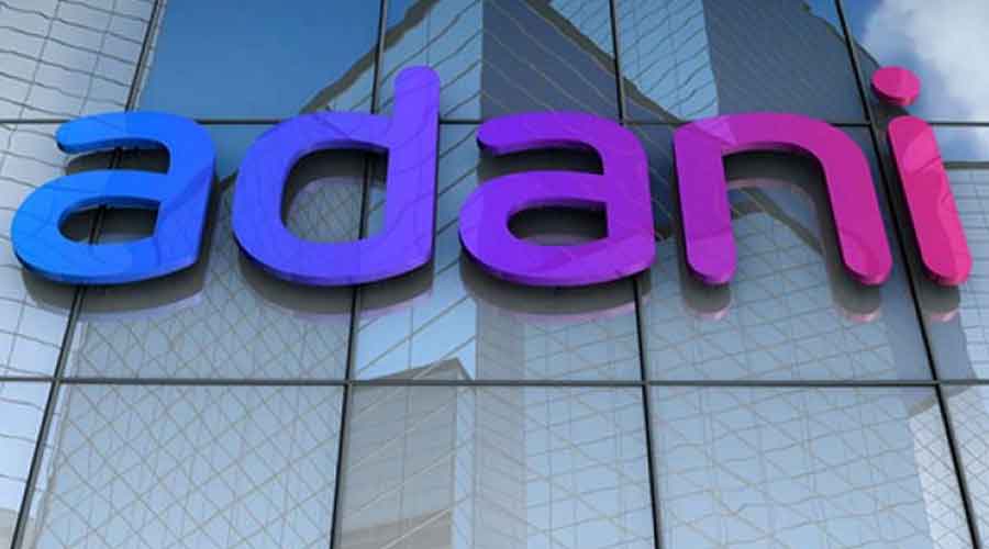 Adani Group инвестирует $100 млрд в переход на экологически чистую энергию