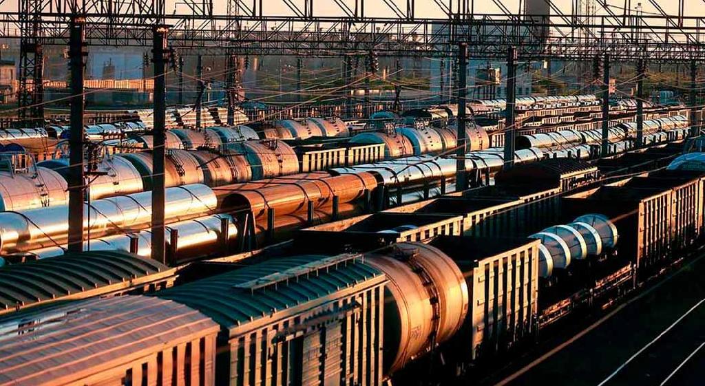 Погрузка на сети РЖД в августе снизилась на 5 %