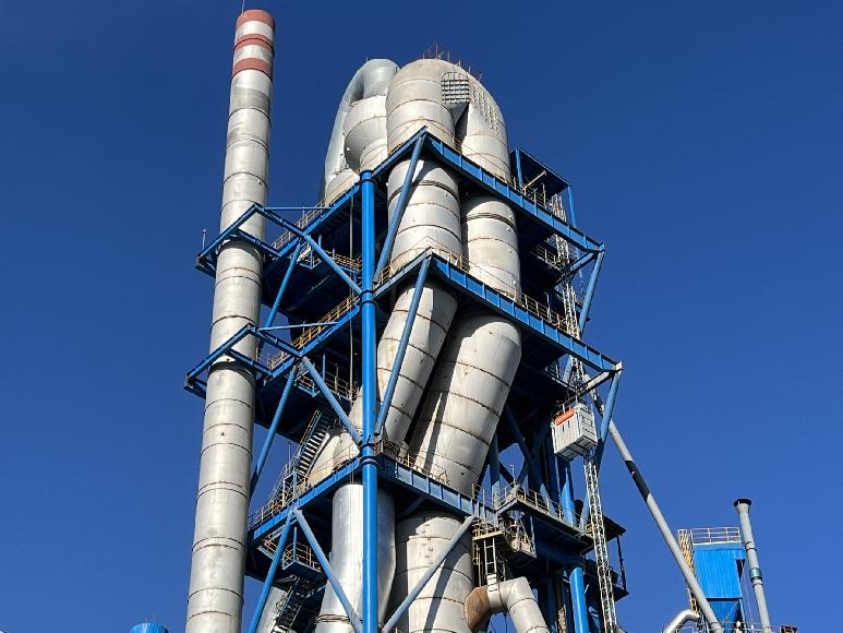 Компания Anhui Conch New Material Technology Co., Ltd. подписала «Соглашение о совместном предприятии Panjin Haizhong New Material Technology Co., Ltd.» с China National Building Materials North Cement Co., Ltd. и Центром управления предприятиями Хайнань Цинюань. 