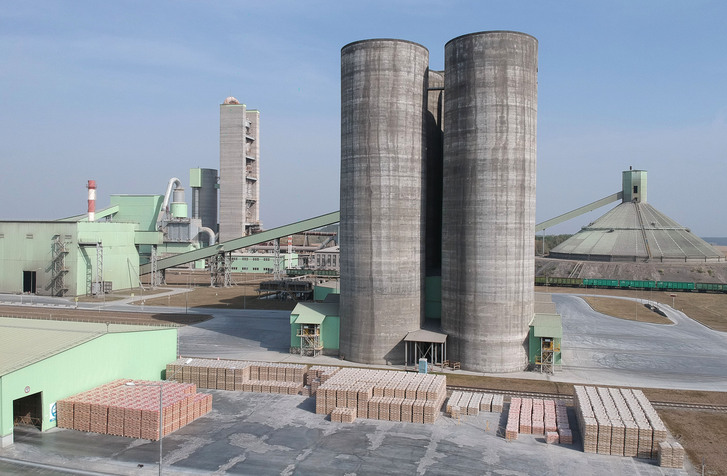 Компания SLK Cement обновила линейку выпускаемой продукции тампонажных и общестроительных цементов. 