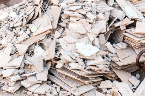 Компания Aggregate Industries использует отходы производства керамических плит