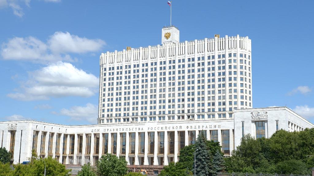 На строительство дорог в России до конца 2027 года выделят 13 трлн рублей