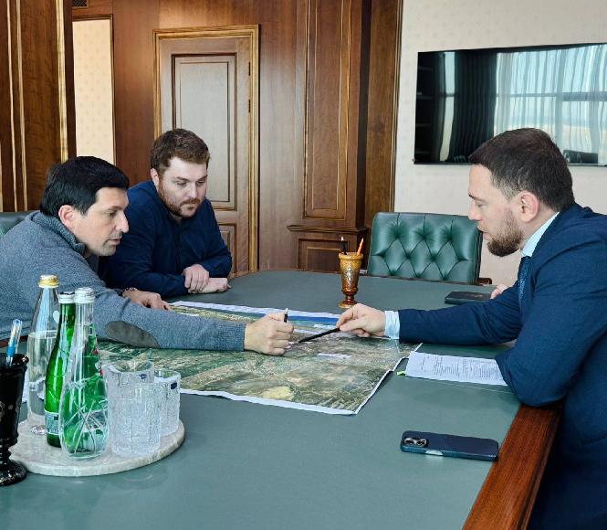 Вопросы развития проекта особой экономической зоны (ОЭЗ) «Махачкала» обсудили на встрече с руководителем Агентства по предпринимательству и инвестициям Дагестана