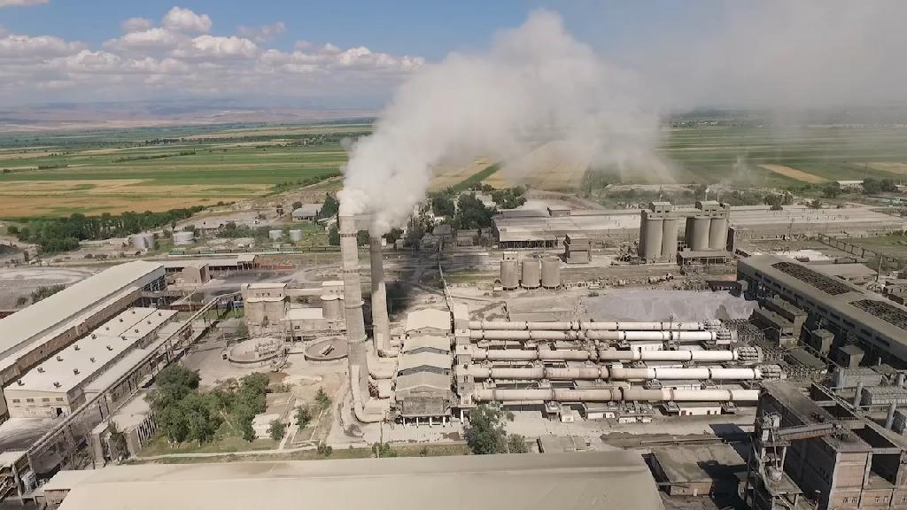 ОАО «Кантский цементный завод», часть холдинга United Cement Group, начал модернизацию оборудования в целях повышение тепловой эффективности